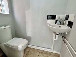 Downstairs W.C.- click for photo gallery